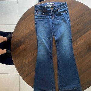 Wide-leg jeans